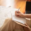 フリクションは冷凍すると復活する？書けないときの対処法と意外な雑学・おすすめ種類を紹介